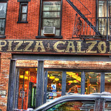 The House Of Pizza Calzone