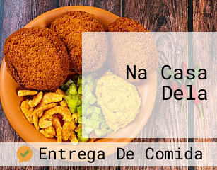 Na Casa Dela