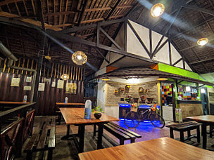 Luwih Cafe Resto, Ayam Ulakan, Nasi Uncle By Tamagroup