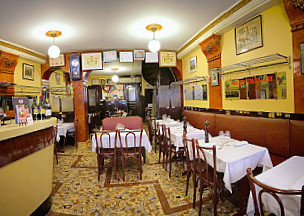 Café Du Jura Bouchon Lyonnais
