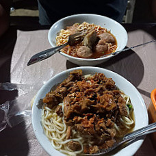 Bakso Dan Mie Ayam Pak Dhe Boer