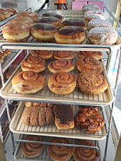 Apple Valley Donuts