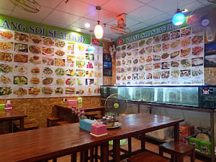 Klang Soi Halal Food