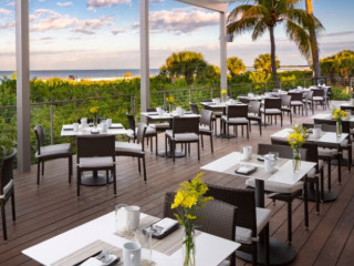 The Deck at 560- HIlton Marco Island Resort and Spa