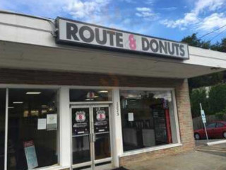 Route 8 Donuts
