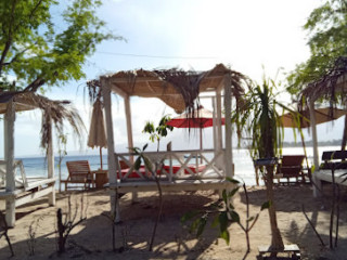 Gili Air Santay Bungalow