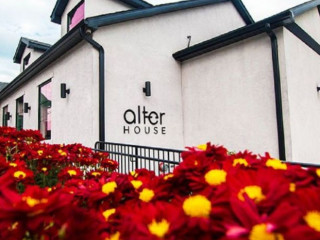 Alter House
