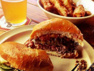 Stout Burgers Beers Hollywood