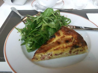 Cafe Richelieu At The Musee Du Louvre