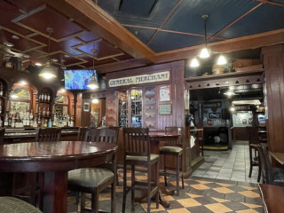 Saintt James's Gate Olde Irish Pub