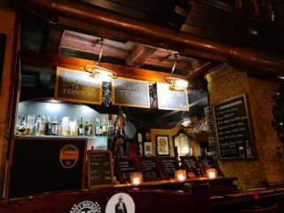 Legend Pub