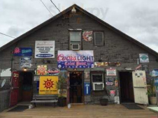 Coles Point Tavern