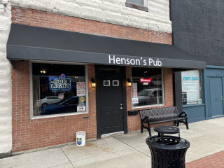 Hensons Pub