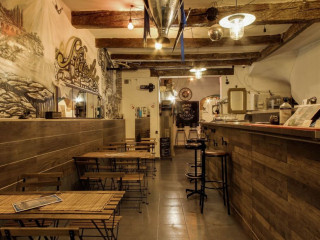 Massilia Bar à Tapas Restaurant