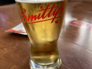 Smitty's Family Lounge