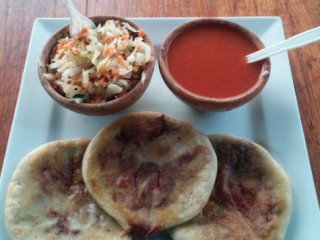 Villa Catalina Pupusas Y Cafe