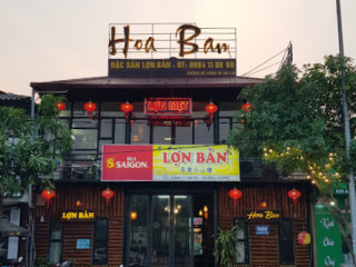 Nhà Hàng Hoa Ban Lợn Bản