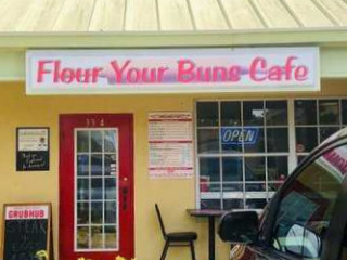 Flour Your Buns Cafe