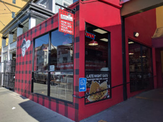 Smoke's Poutinerie