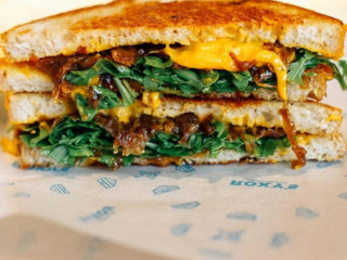 Roxy's Grilled Cheese Burgers