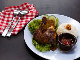 Kafe Ayam Bakar B@ Foodcourt Baitulmakmur 2