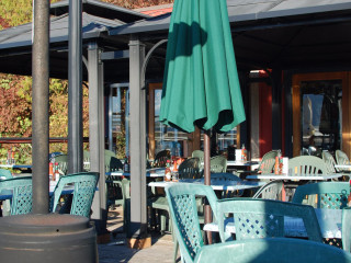 Blue's Bayou Cafe