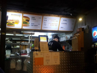 Cry Cheese Burger Bucheon
