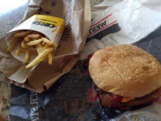 Carl's Jr.