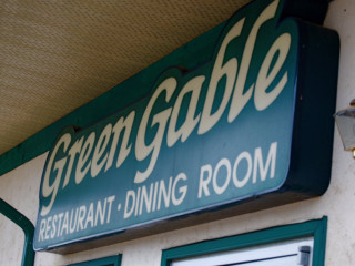 Green Gables Restaurant Dining Room & Lounge