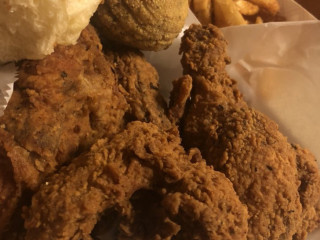 Louisiana Famous Fried Chicken Seafood