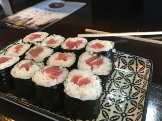 Cosmo Sushi