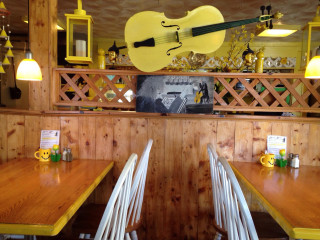 Yellow Cello Cafe