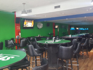 Dos Tizas Billiard and Sports Bar