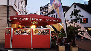 Isola Bella Pizzeria Gelateria