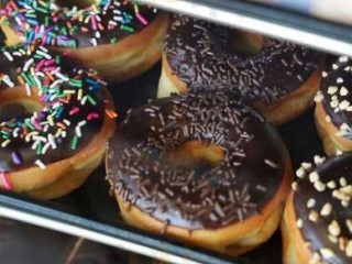 Yum Yum Donuts