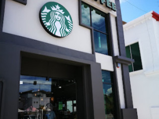 Starbucks (raja Uda Dt)