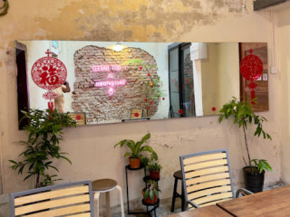 Yin's Sourdough Bakery And Cafe (penang)