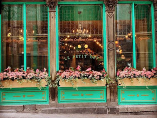 Le Petit Dep Café Et épicerie Fine