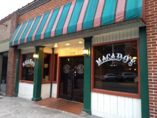 Macado's