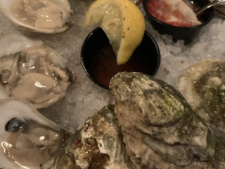 Ludwig's Grill And Oyster