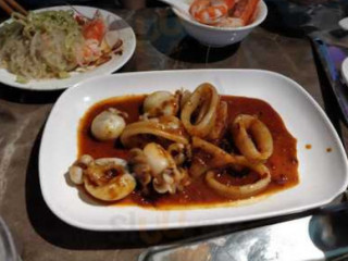 Thai Tanic Live Seafood Hotpot