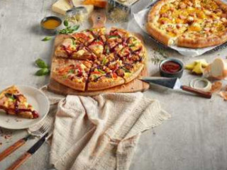 Pizza Hut West Mall