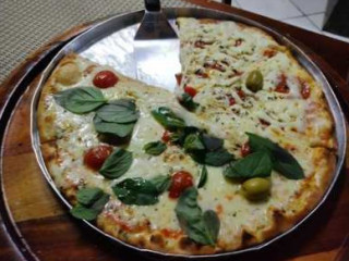 La Bella Pizzaria