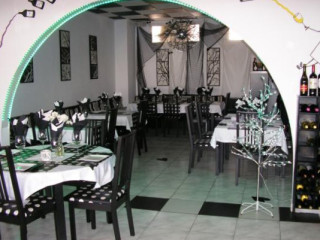 Domino Cafeteria Resturante