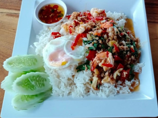 อิสานแปดริ้ว