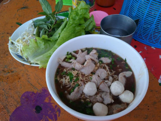 ก๋วยเตี๋ยวหมู เจ้เขียด