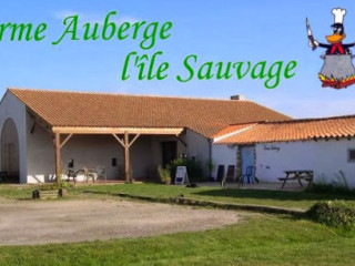 Ferme Auberge L'ile Sauvage Camping A La Ferme