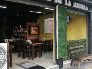 And Café La Casa De La Abuela