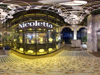 Nicoletta Modern Italian Kitchen Cancún