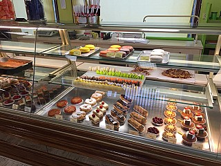 Patisserie Le Baba